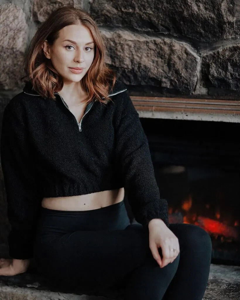 Charlotte Dobre